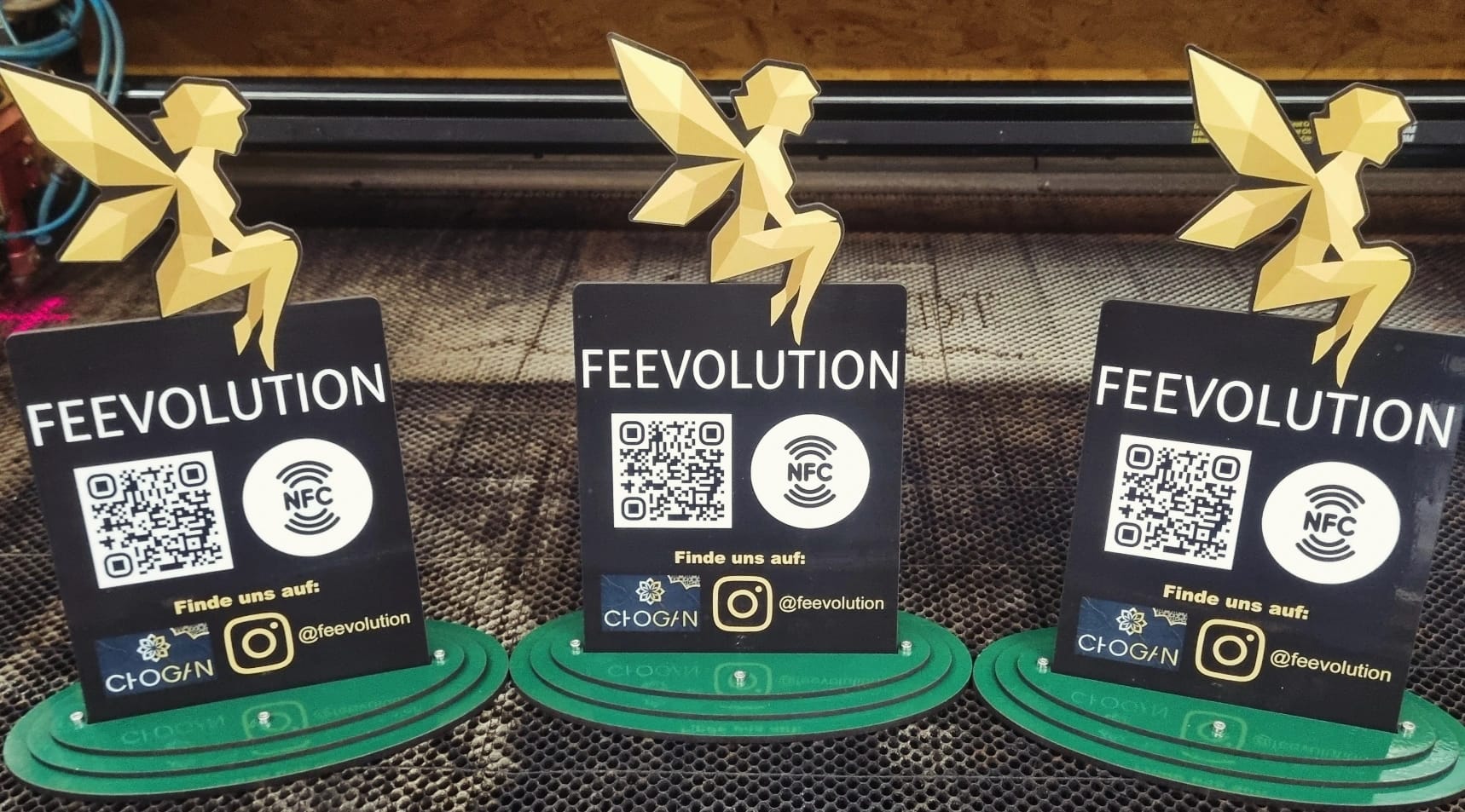 NFC Tischaufsteller – QR / NFC Kombi